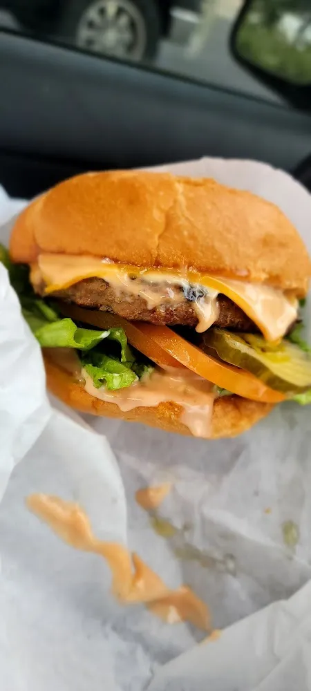 Bacon Cheeseburger w Fries