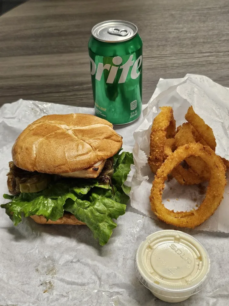 Very Dry Chicken Sandwich with Onion Rings